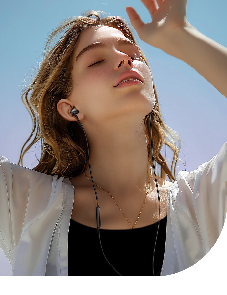 UGREEN In-Ear Earphones 3.5mm Type C Stereo Bass Wired Headphones HIFI Earphones with Mic for Samsung S24 S23 Ultra iPhone16/15 Pro Max